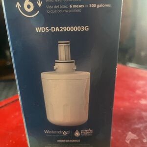 Refrigerator water filter